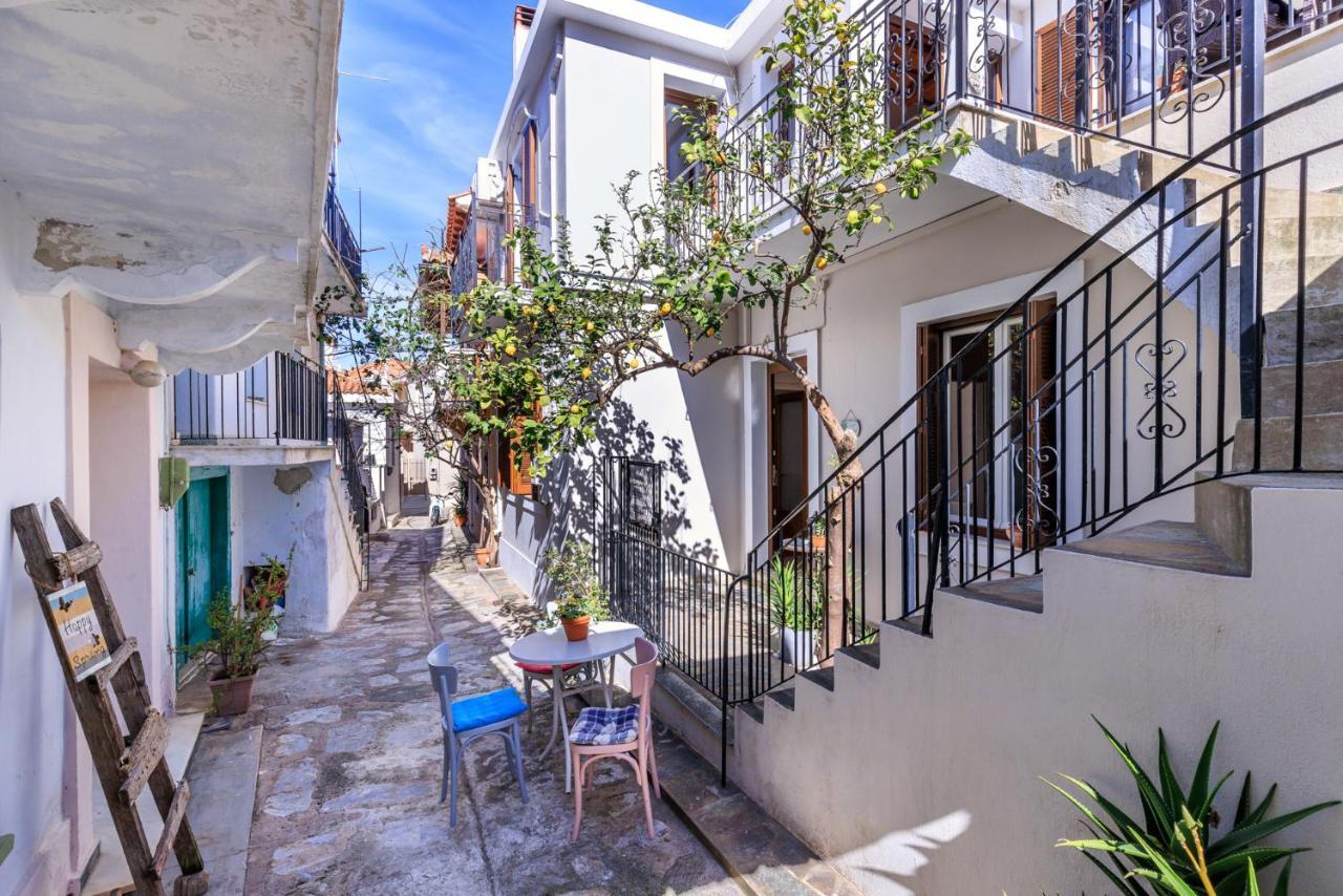 Petradi Town Apartment Skopelos Exterior foto
